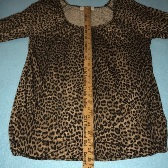 𝅺MICHAEL KORS peasant leopard print blouse long sleeves silky soft NEW size S - Picture 7 of 10